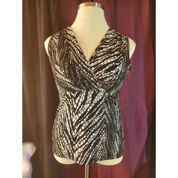 Chico's Size 2 L Animal Print Wrap Top - Picture 1 of 4